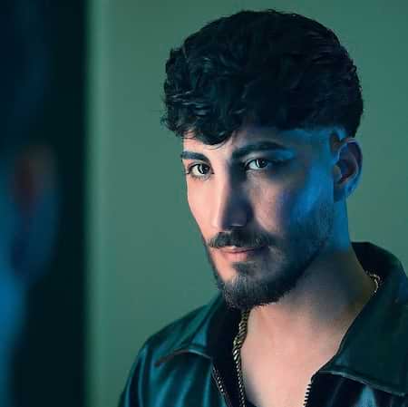 آهنگ جدید آرمان عزیزی به نام طواف اهنگ آرمان عزیزی طواف